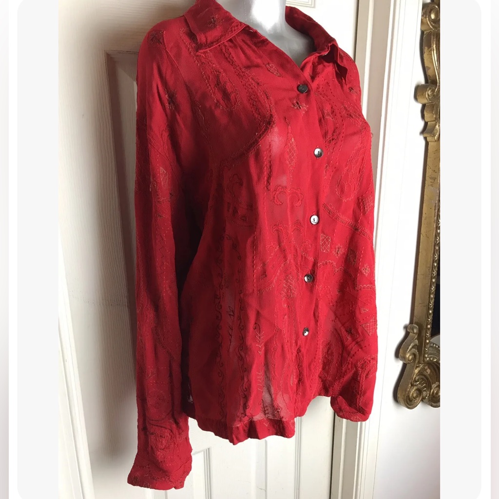 Chico's Design Red Floral Embroidered Rayon Button Down Blouse Top Sz 3